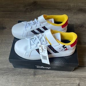 Grand Court Mickey El K Adidas Disney